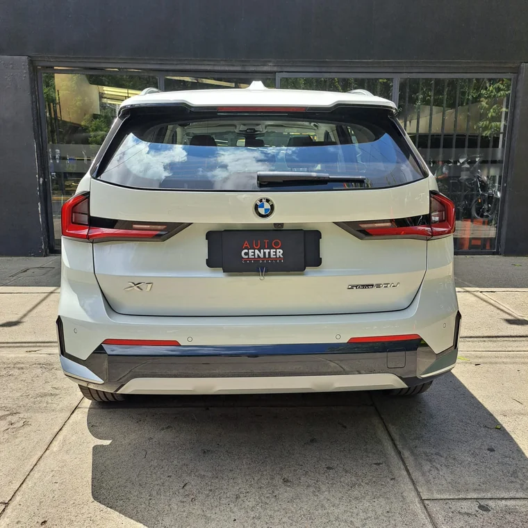 BMW X1 2024 - Vista 5