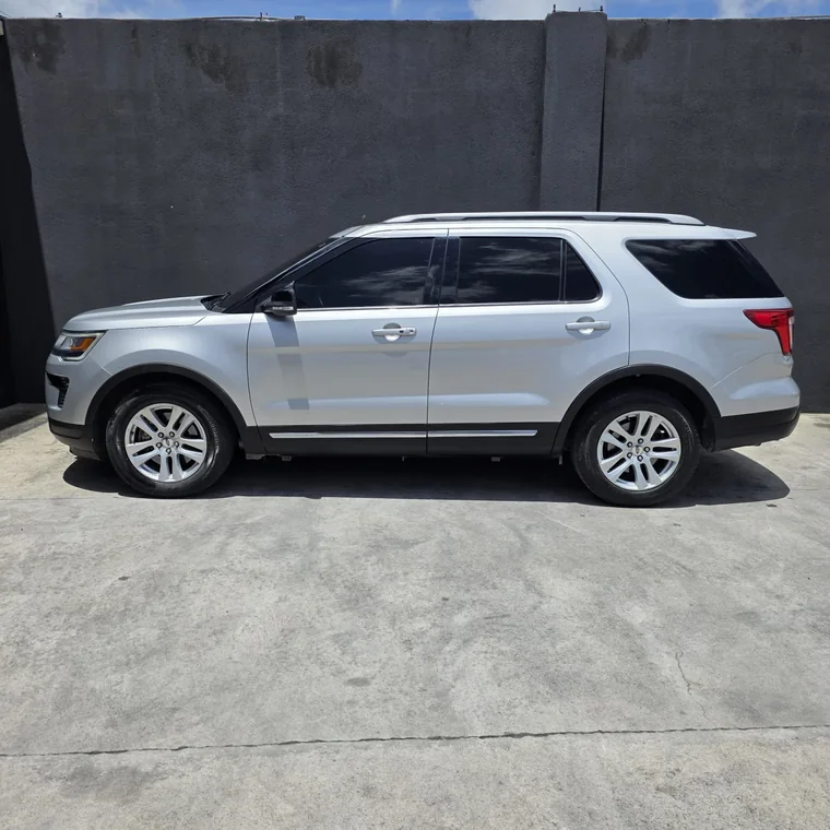 Ford EXPLORER 2018 - Vista 3