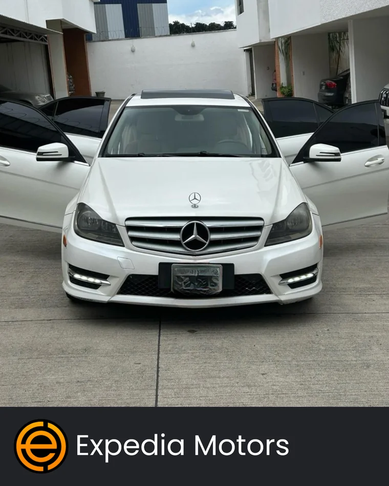 Mercedes Benz C250 2013 - Vista 4