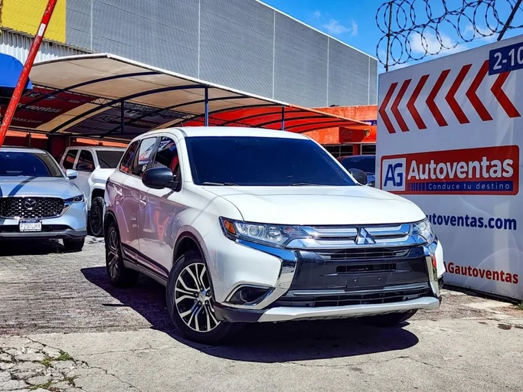 Mitsubishi OUTLANDER 2016 - Vista 3