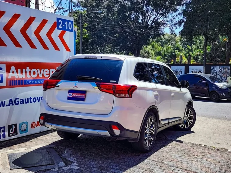 Mitsubishi OUTLANDER 2016 - Vista 4