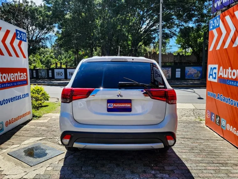 Mitsubishi OUTLANDER 2016 - Vista 5