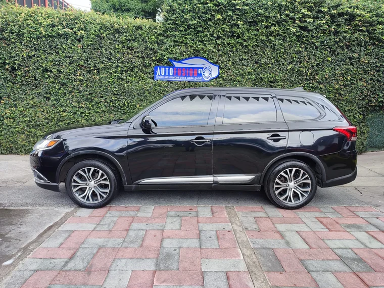 Mitsubishi OUTLANDER 2017 - Vista 4