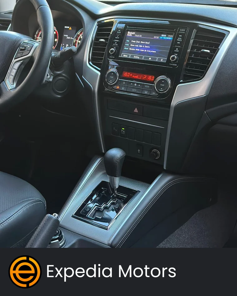 Mitsubishi L200 2022 - Vista 5