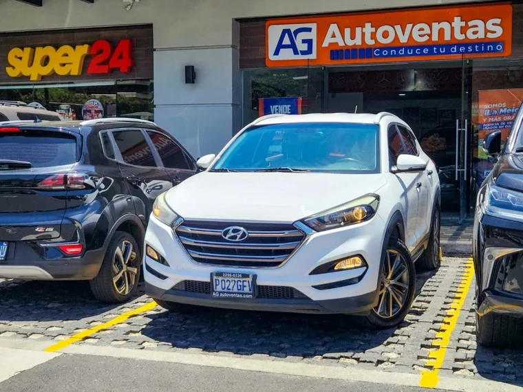 Hyundai TUCSON 2016 - Vista 2