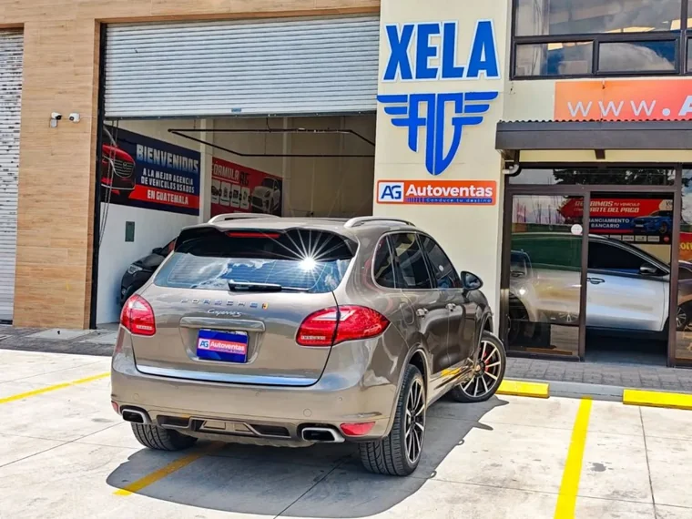 Porsche CAYENNE 2013 - Vista 4