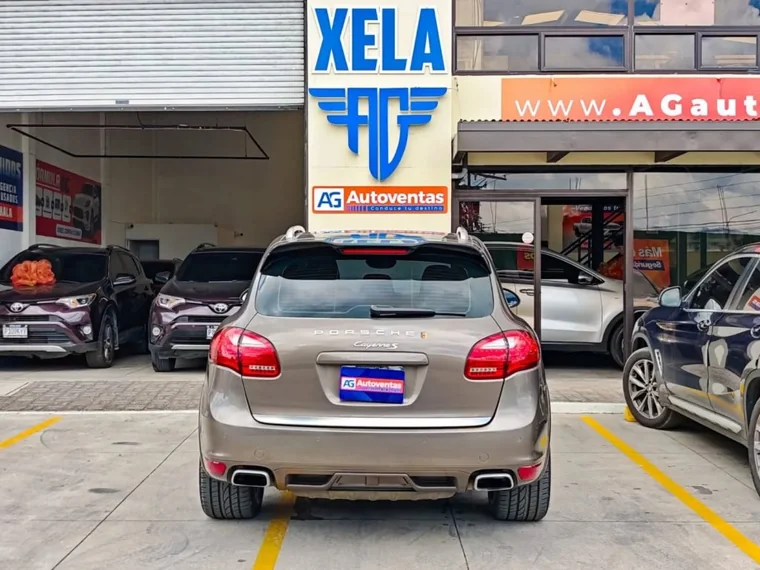 Porsche CAYENNE 2013 - Vista 5