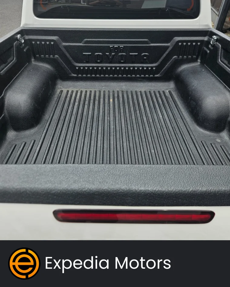 Toyota HILUX 2025 - Vista 5