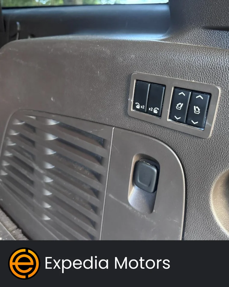 Chevrolet SUBURBAN 2015 - Vista 4