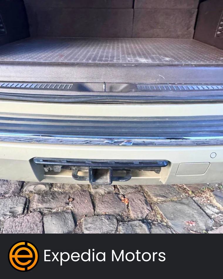 Chevrolet SUBURBAN 2015 - Vista 5