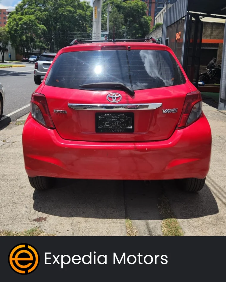 Toyota YARIS 2014 - Vista 5