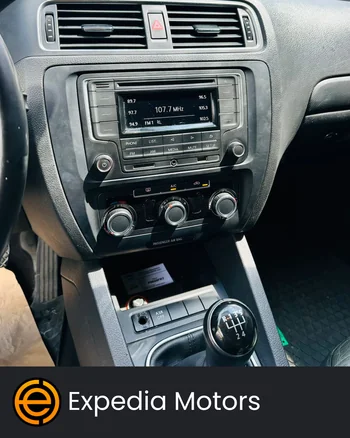 Volkswagen JETTA 2014