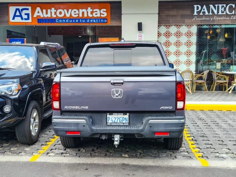 Honda RIDGELINE 2017 - Vista 5