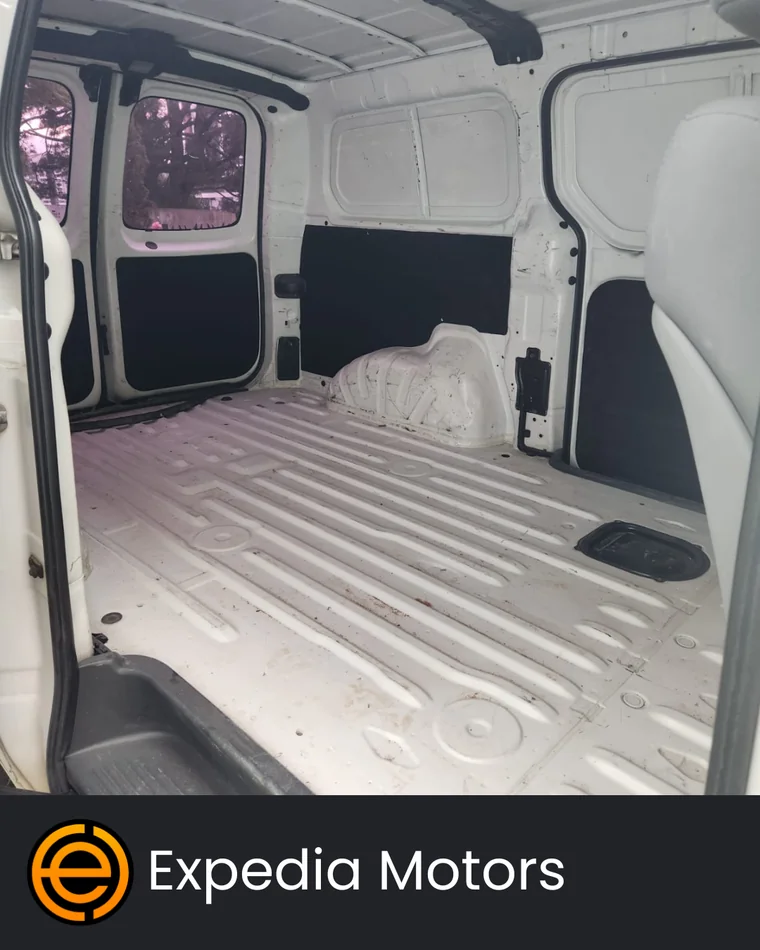 Hyundai H-1 2020 - Vista 4