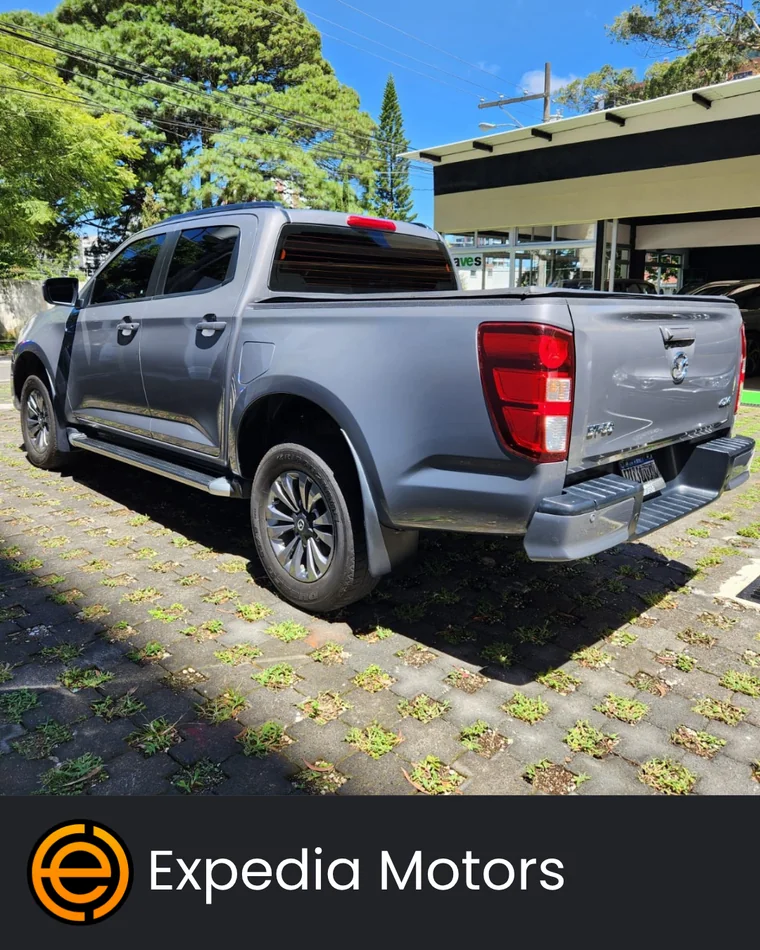 Mazda BT-50 2023 - Vista 3