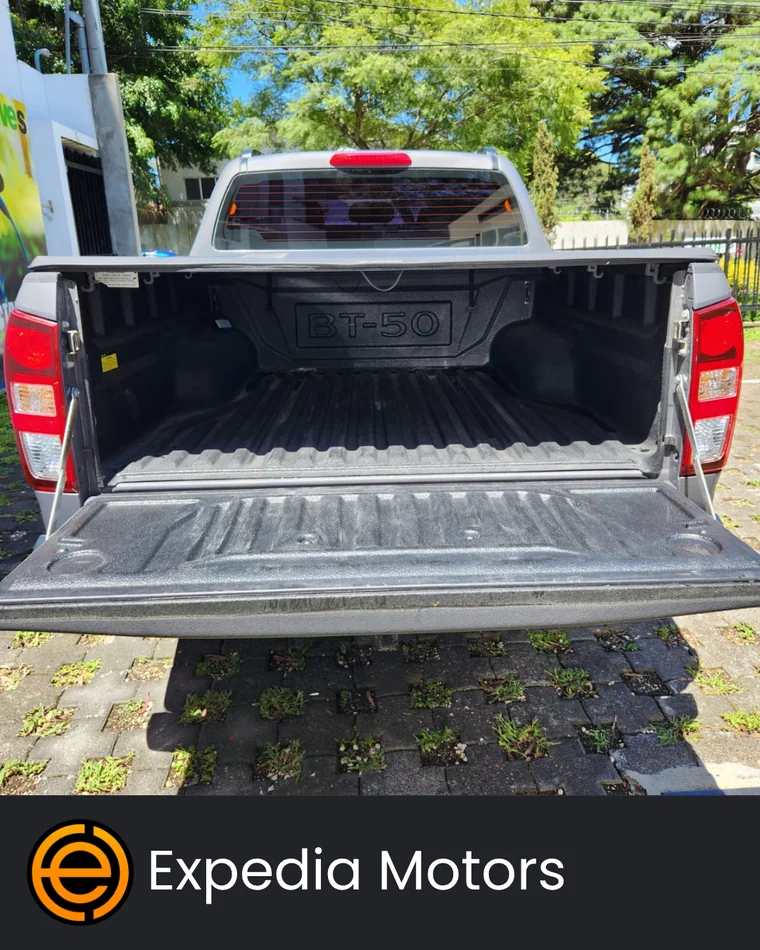 Mazda BT-50 2023 - Vista 5