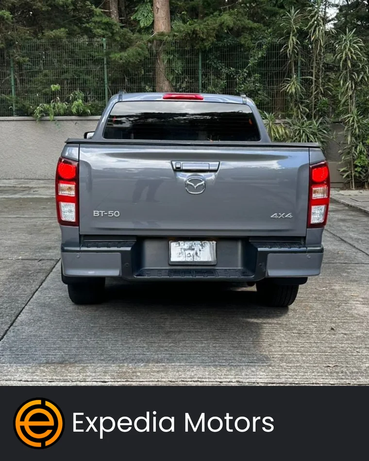 Mazda BT-50 2023 - Vista 3