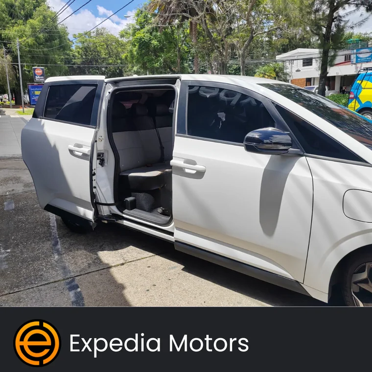 BYD CL 2023 - Vista 3