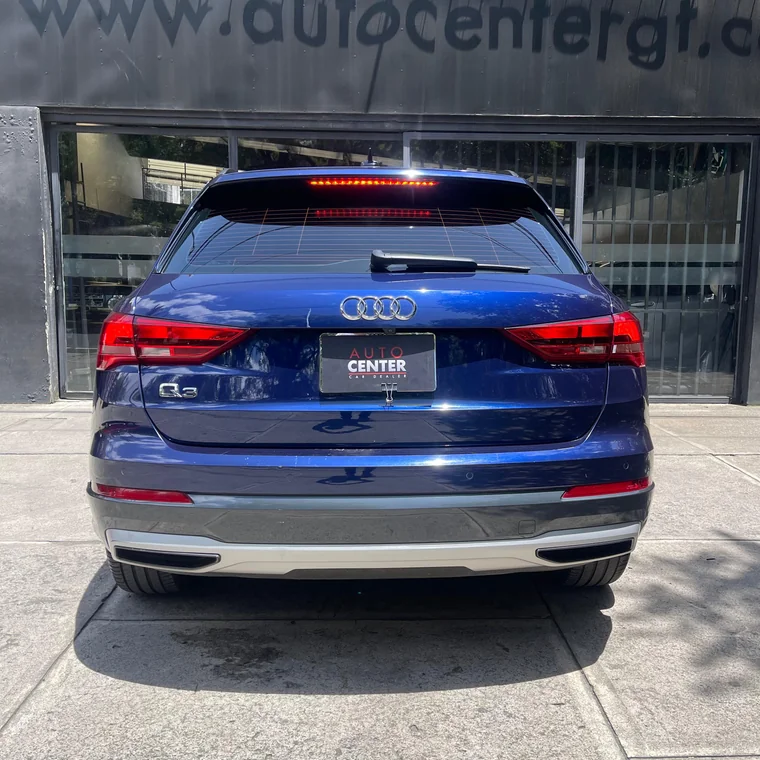 Audi Q3 2021 - Vista 4