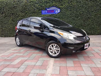 Nissan VERSA 2015