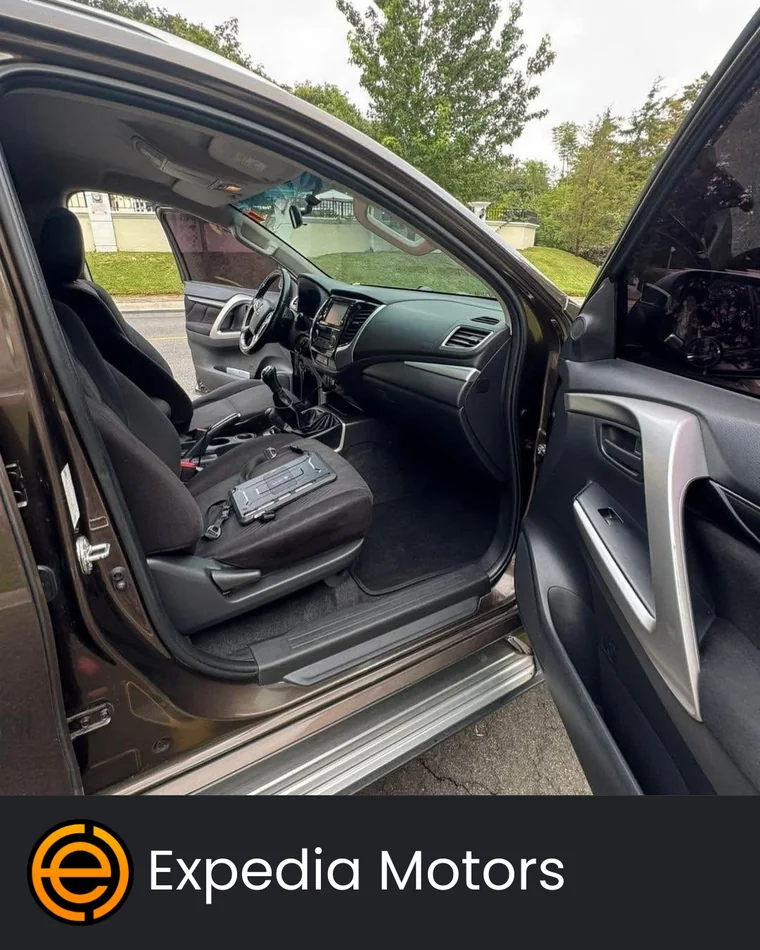 Mitsubishi Montero 2020 - Vista 5