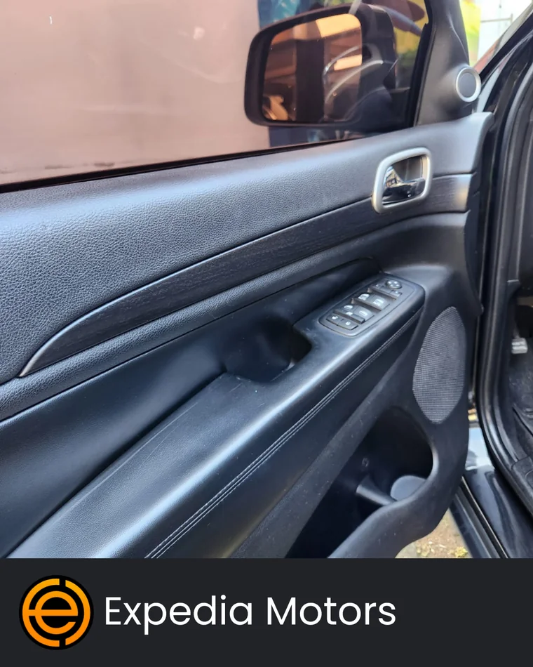 Jeep GRAND CHEROKEE 2014 - Vista 2