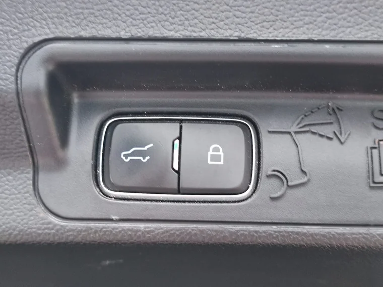 Ford EXPLORER 2020 - Vista 3