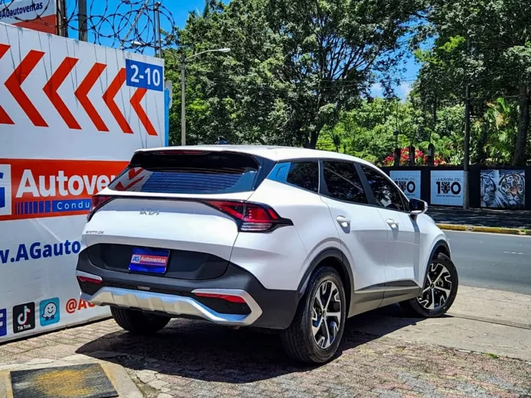 Kia SPORTAGE 2023 - Vista 4