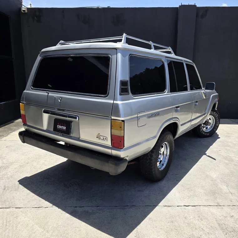 Toyota LAND CRUISER 1981 - Vista 4