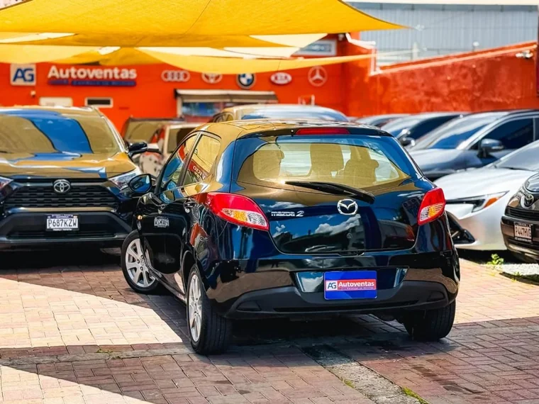 Mazda 2 2013 - Vista 4