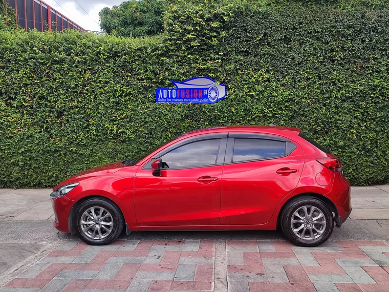 Mazda 2 2023 - Vista 4