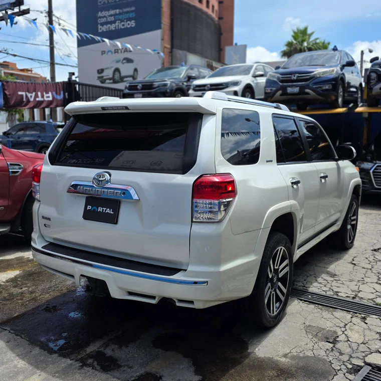 Toyota 4RUNNER 2013 - Vista 4