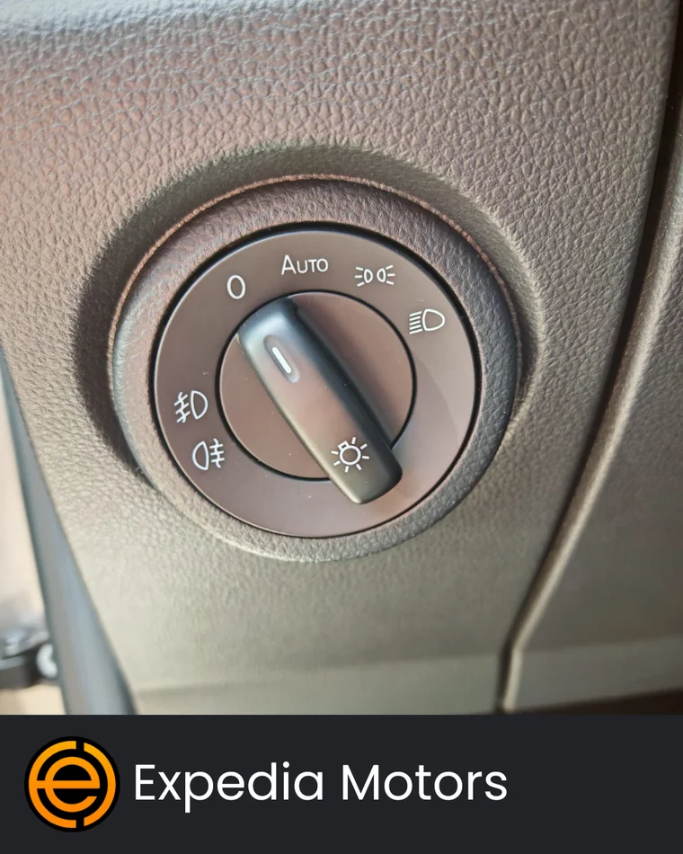 Volkswagen AMAROK 2024 - Vista 3