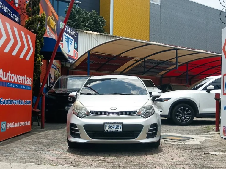 Kia RIO 2016 - Vista 2