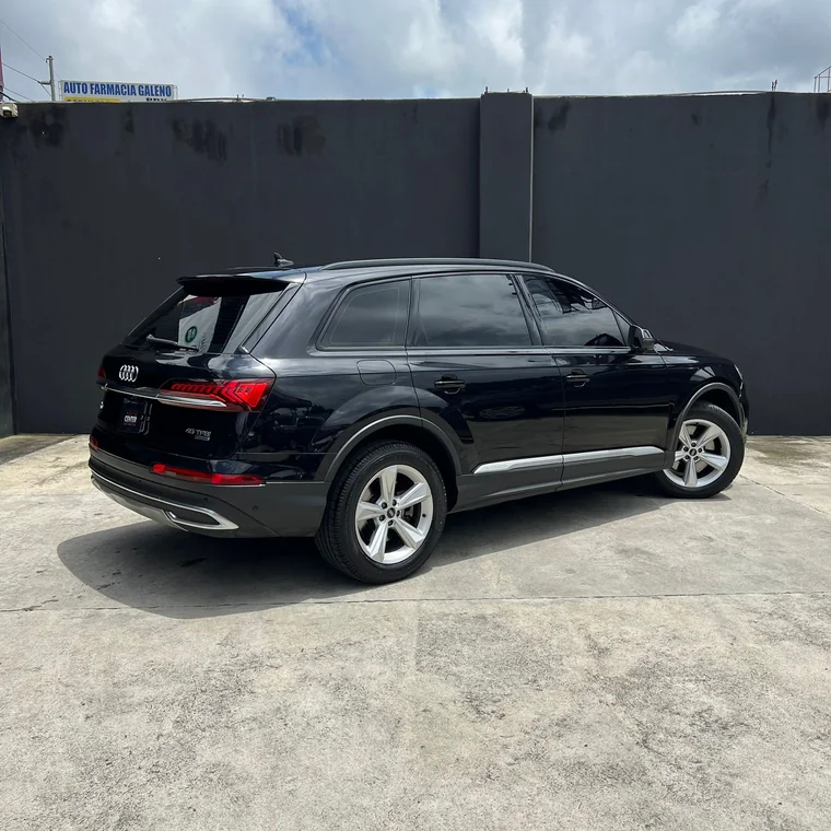 Audi Q7 2021 - Vista 4