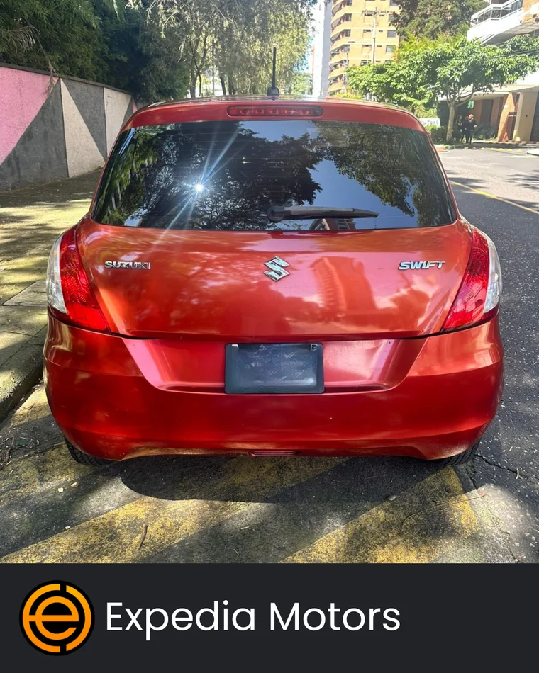 Suzuki SWIFT 2015 - Vista 4