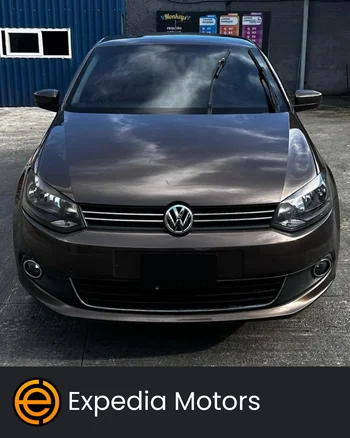 Volkswagen POLO 2015