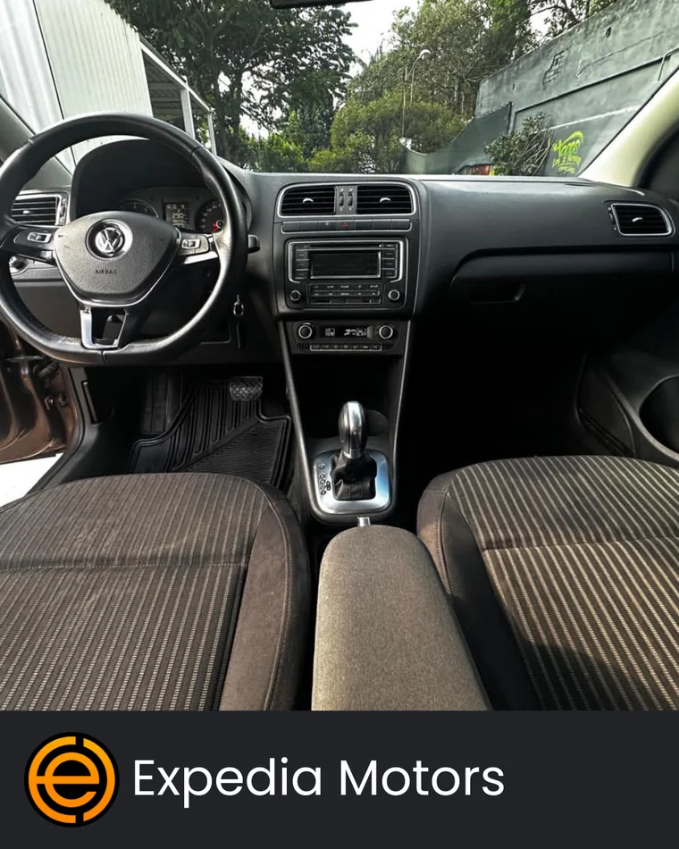 Volkswagen POLO 2015 - Vista 4