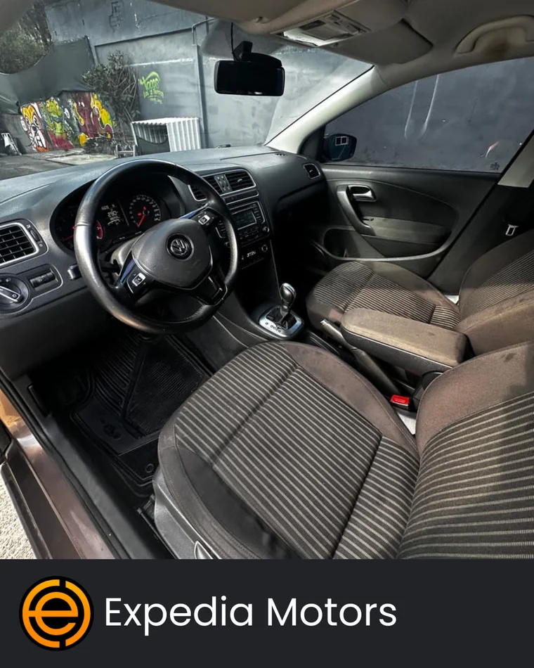 Volkswagen POLO 2015 - Vista 5