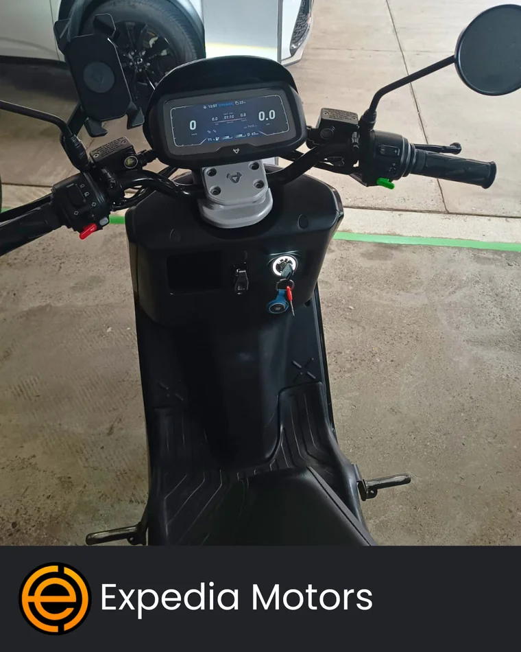 NIU Nqi 2021 - Vista 4