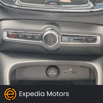 Volvo XC40 2023