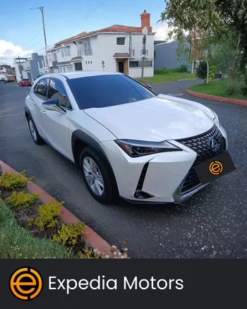 Lexus UX 2024