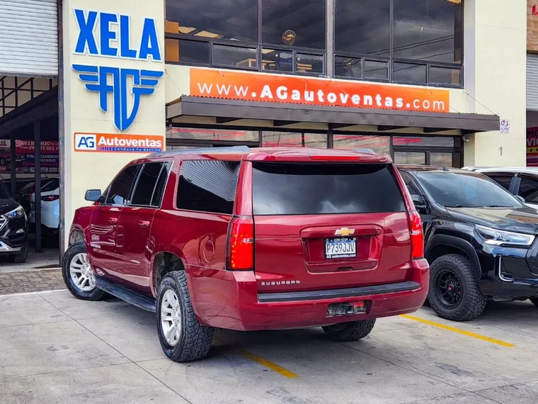 Chevrolet SUBURBAN 2017 - Vista 4