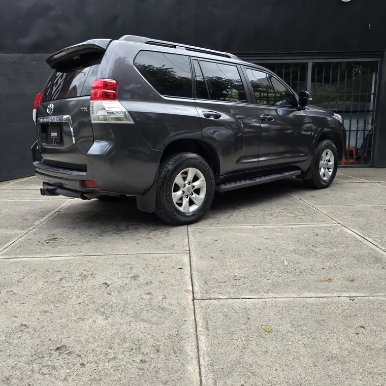 Toyota Land Cruiser Prado 2012 - Vista 4