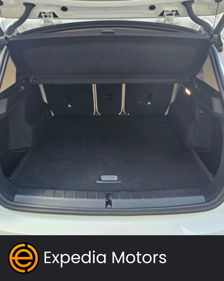 BMW X1 2021 - Vista 5