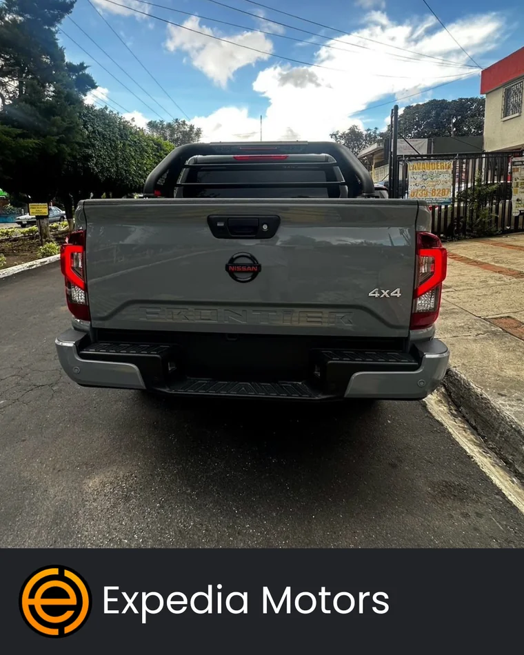 Nissan FRONTIER 2022 - Vista 5