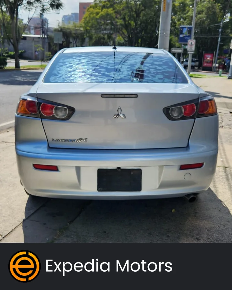 Mitsubishi LANCER 2015 - Vista 4