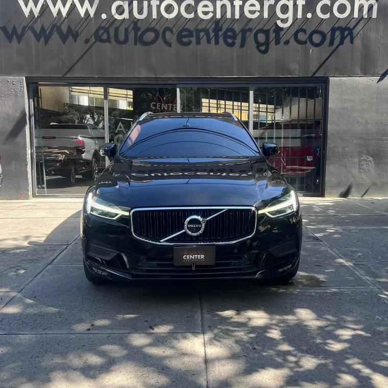 Volvo XC60 2020 - Vista 2