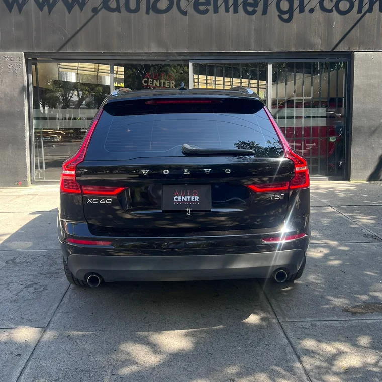 Volvo XC60 2020 - Vista 5