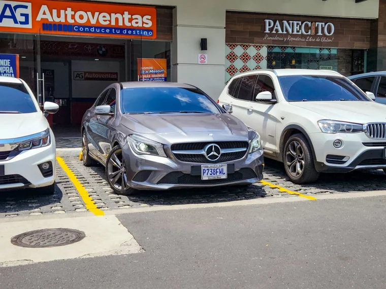 Mercedes Benz CLA 2015 - Vista 3